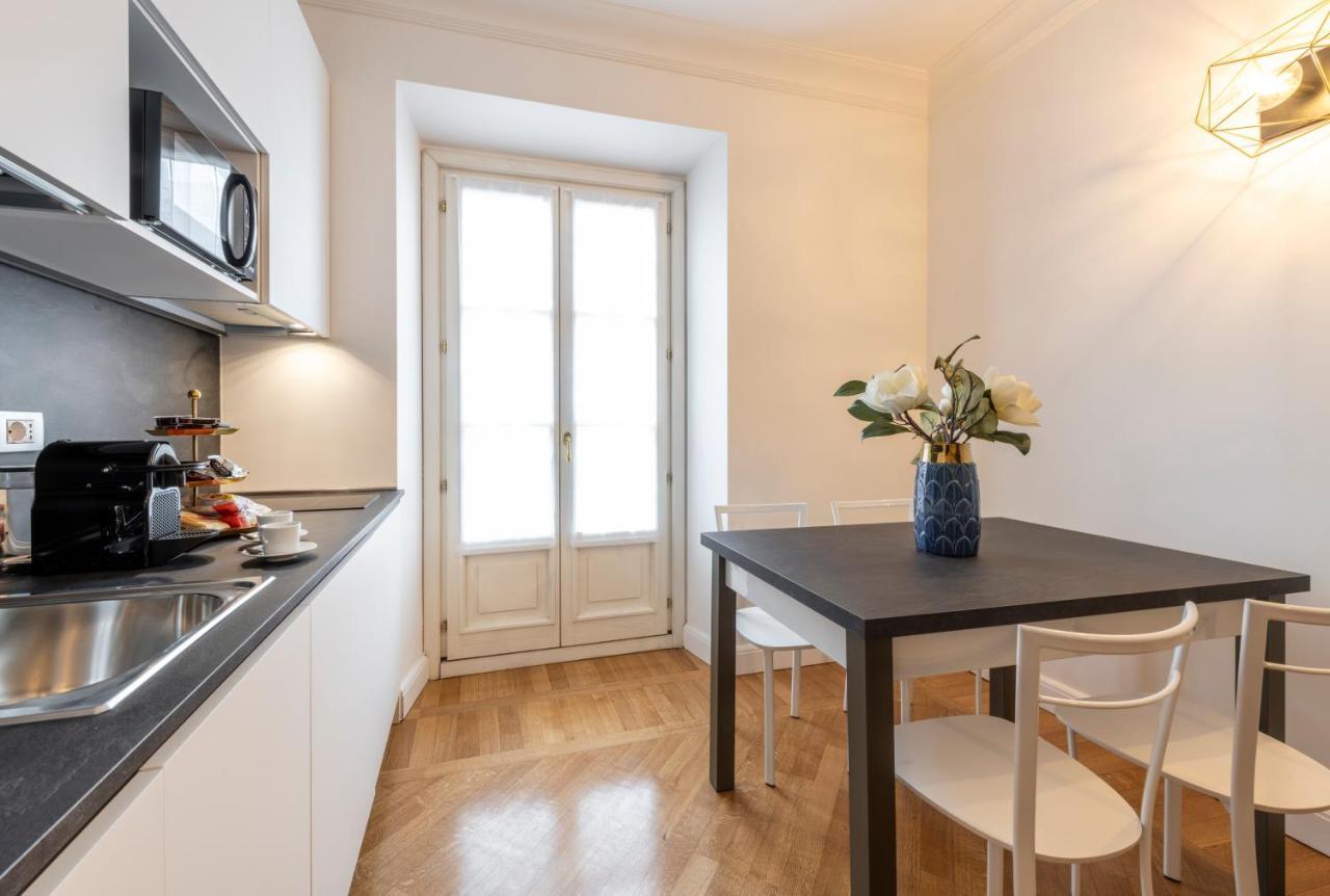 Milan Royal Suites - Centro Екстериор снимка