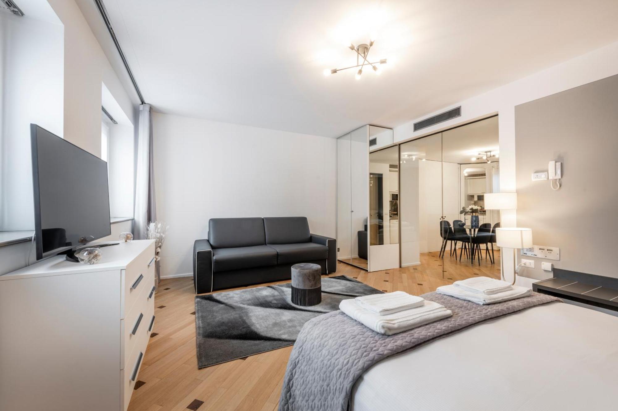 Milan Royal Suites - Centro Екстериор снимка